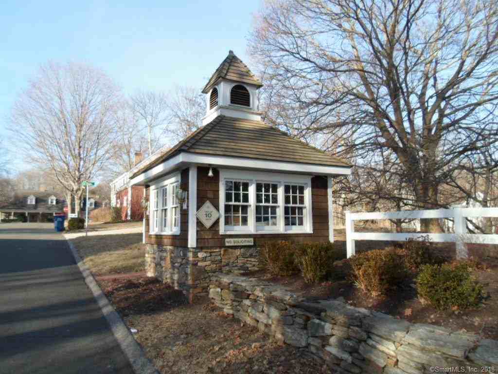 44 Secret Hollow Rd - Photo 3 of 37