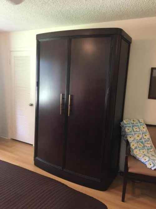 35 Stratford Ln W #D - Photo 2 of 8