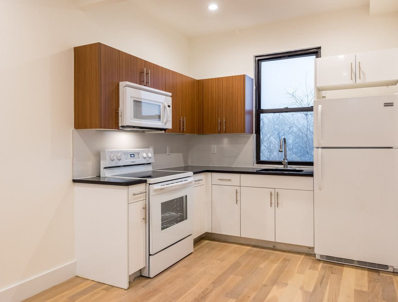 396 Cornelia Street #29FW