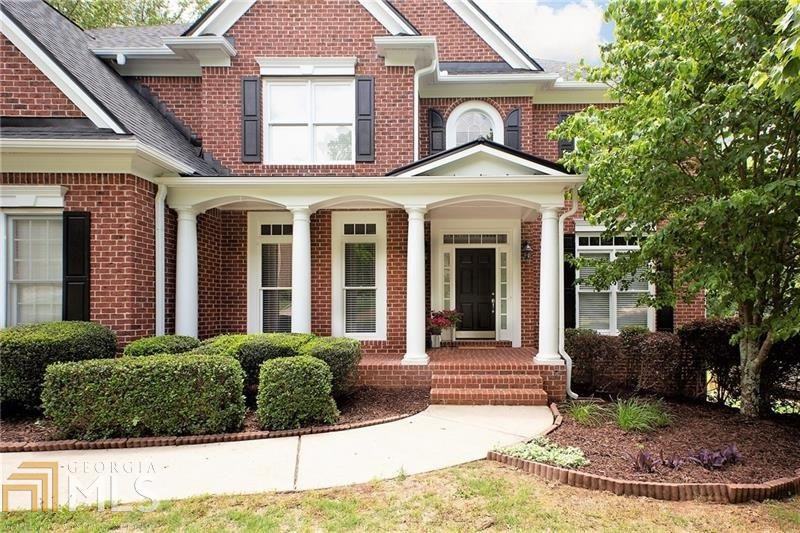 210 Cedarhurst Dr - Photo 2 of 36