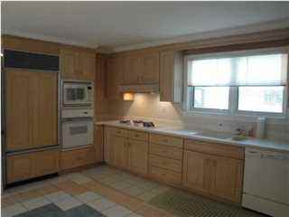 10345 Strickland Rd - Photo 3 of 16