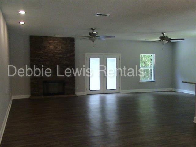 621 Bob Miller Rd - Photo 3 of 24