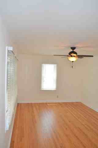 1085 S 8th Ave - Photo 3 of 35