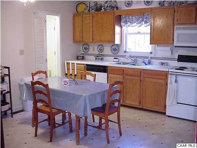 194 Forest Hill Rd - Photo 2 of 13