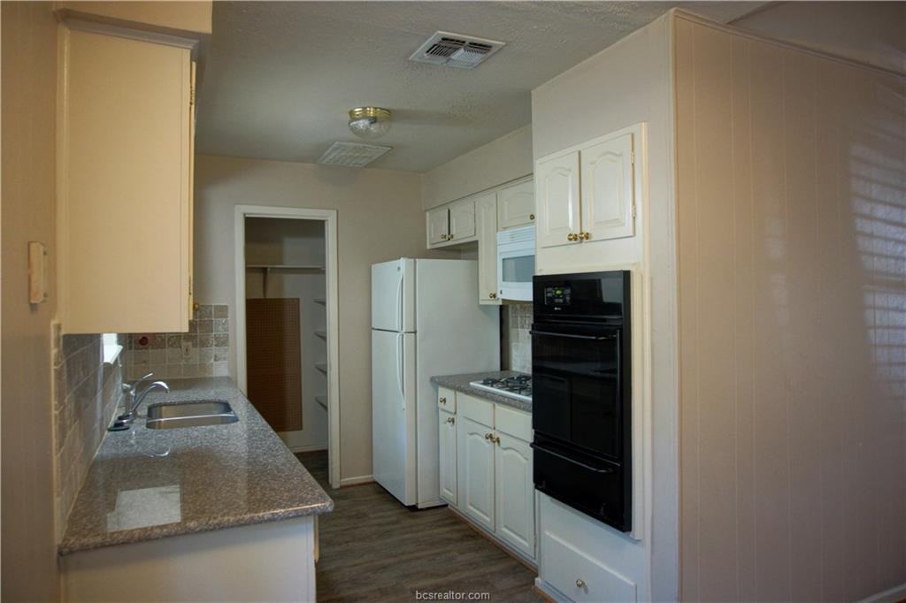 1115 Westover St - Photo 2 of 7