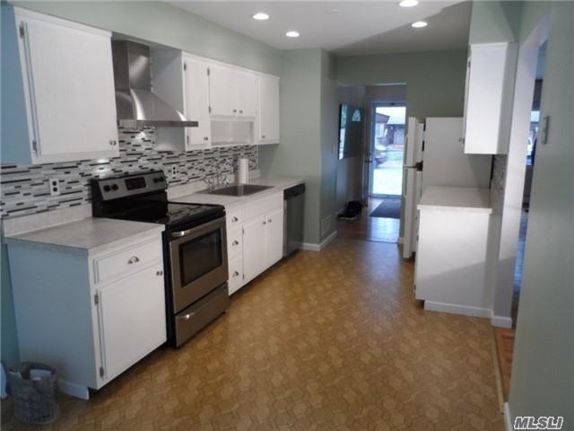 92 Hawthorne Ave - Photo 3 of 13