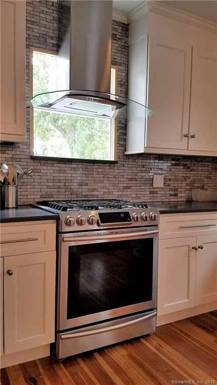 314 Stratfield Rd - Photo 2 of 16