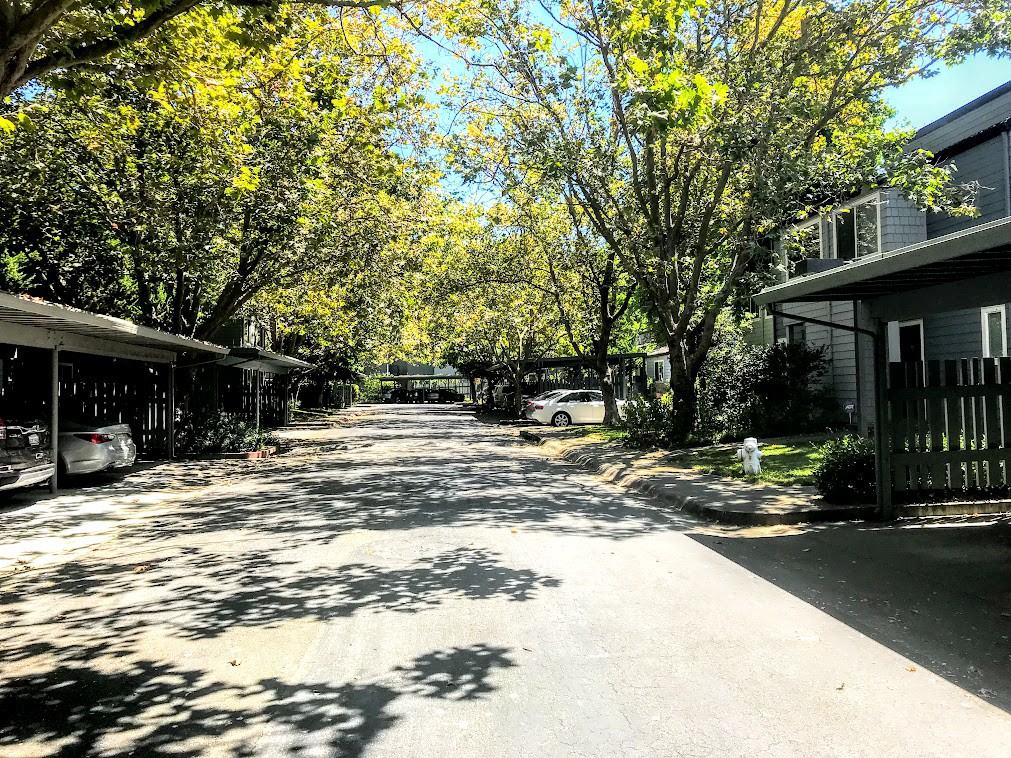 49 Emery Bay Drive - Photo 2 of 18