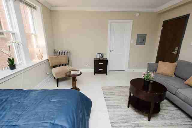 839 West Diversey Parkway #205