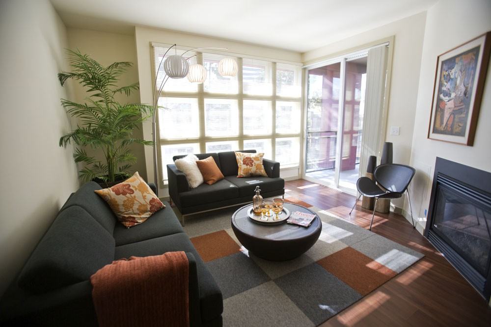 1311 Rusk Street - Photo 3 of 7