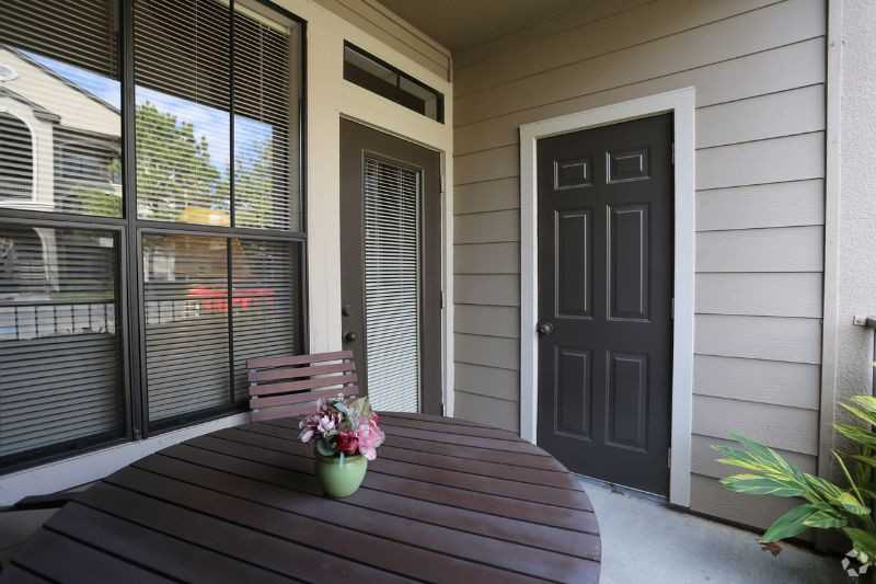 200 Kellington Dr N - Photo 7 of 10