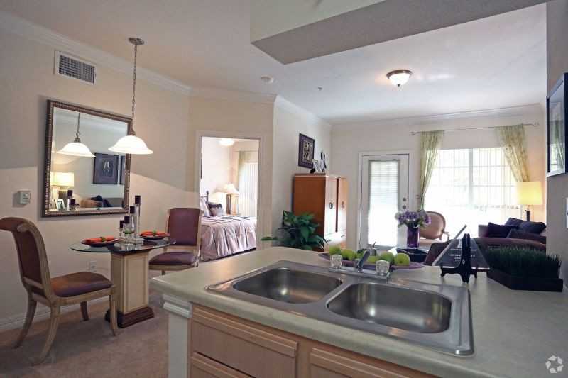 941 Hesters Crossing Rd - Photo 3 of 10