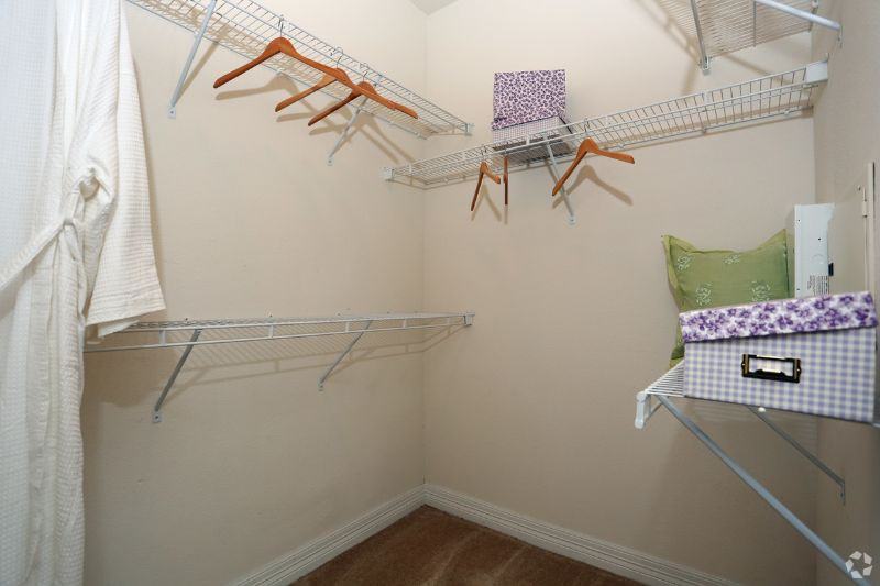 941 Hesters Crossing Rd - Photo 6 of 10