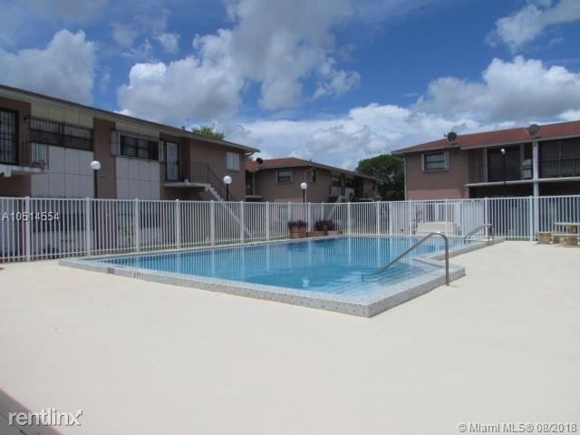 13350 SW 17th Ln - Photo 3 of 8