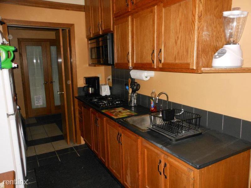 23600 Roosevelt Rd - Photo 2 of 5