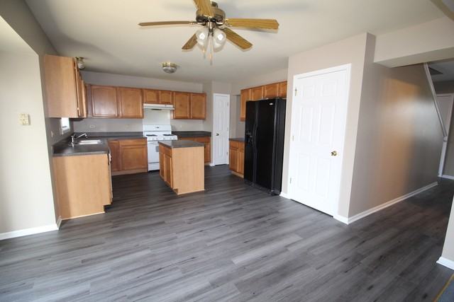 761 Tanager Ln - Photo 3 of 24