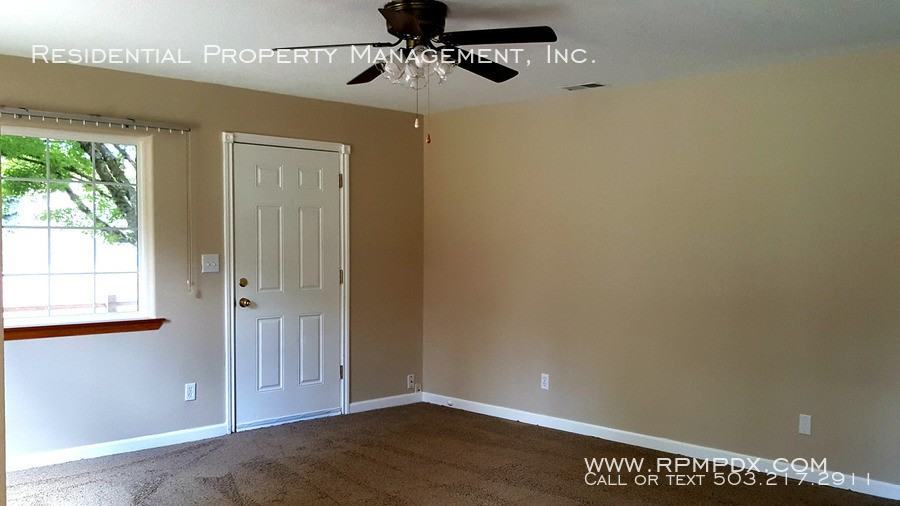 2036 SE 176th Ave - Photo 2 of 35