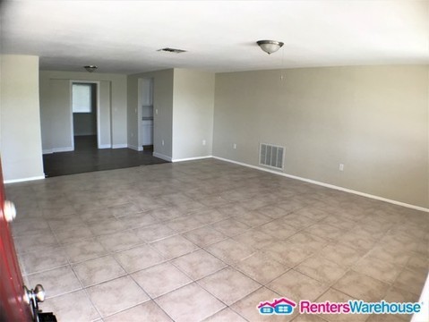 9305 Palm Ave - Photo 2 of 14