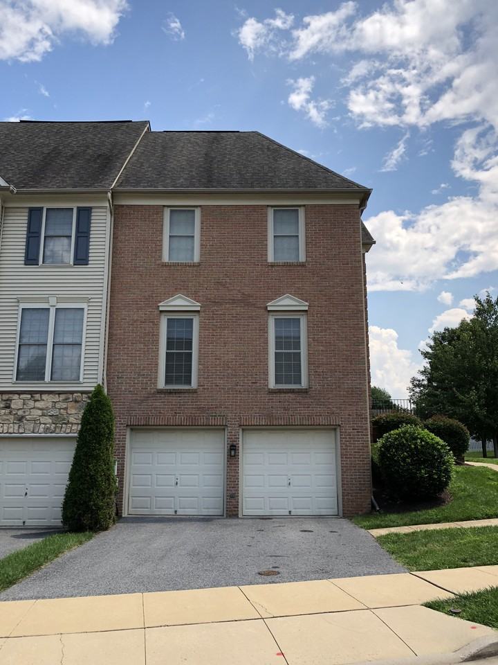 2201 Bear Den Rd - Photo 2 of 25