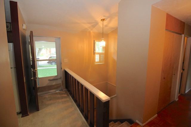 631 West Broadview Drive - Photo 2 of 17