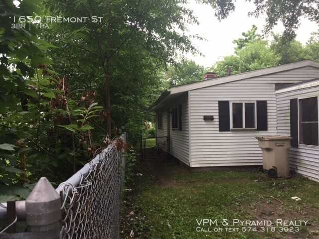 1650 Fremont St - Photo 2 of 23