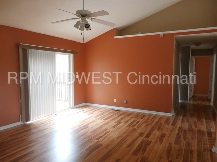 203 Snowshoe Dr - Photo 2 of 14