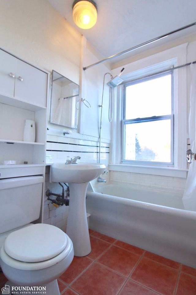 1617 Commonwealth Avenue - Photo 3 of 12