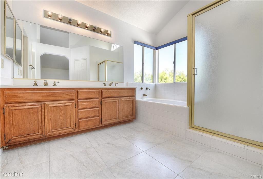 31882 Wagon Wheel Ln - Photo 2 of 29