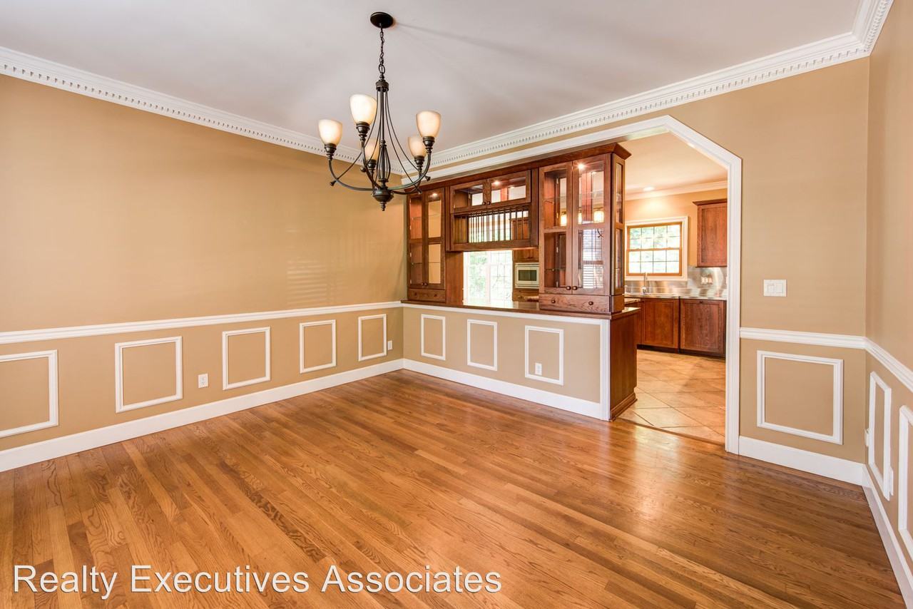 123 Westview Ln - Photo 2 of 31