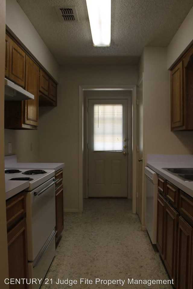 1118 W Park Ave #A - Photo 3 of 10
