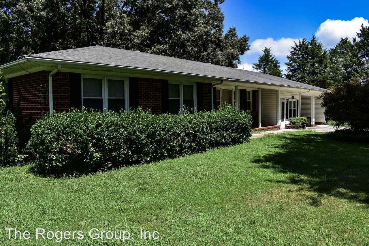 402 Opie Frazier Rd - Photo 2 of 15