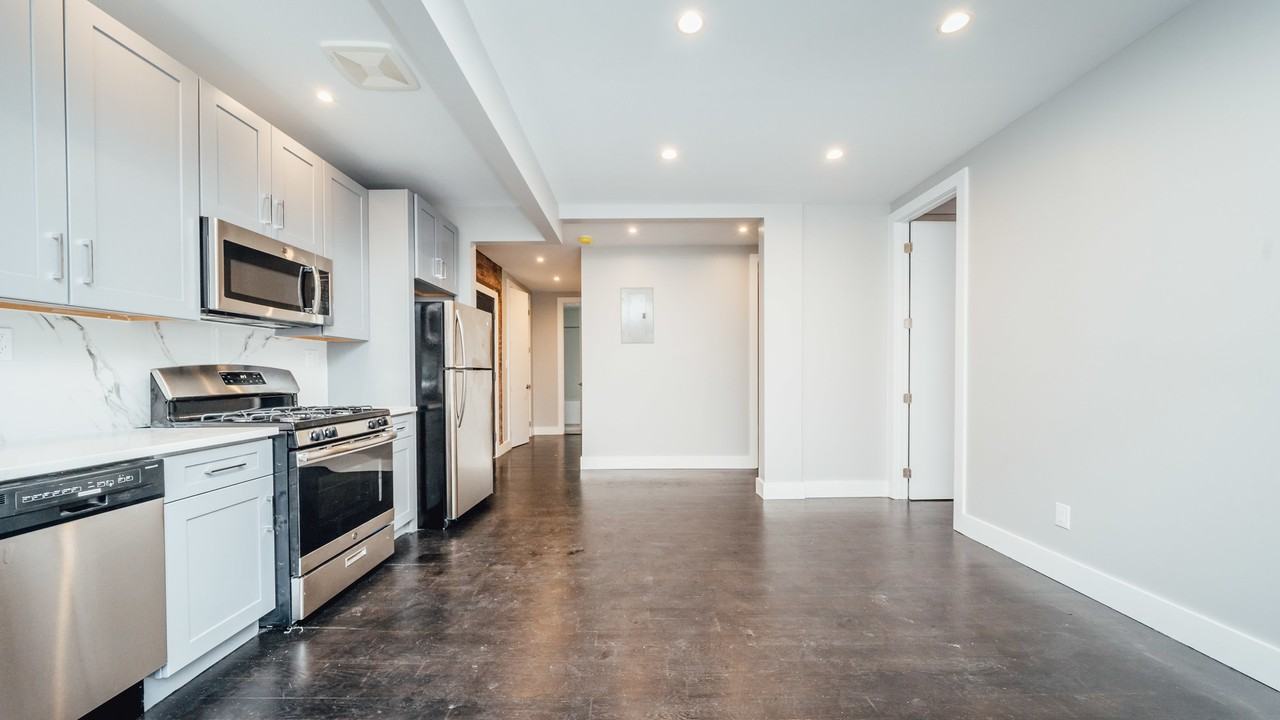 1579 Sterling Place #3D