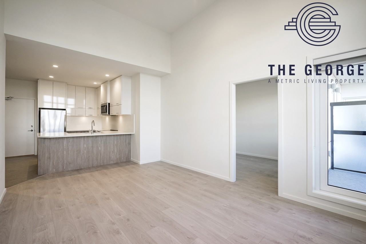 6860 Royal Oak Avenue #211