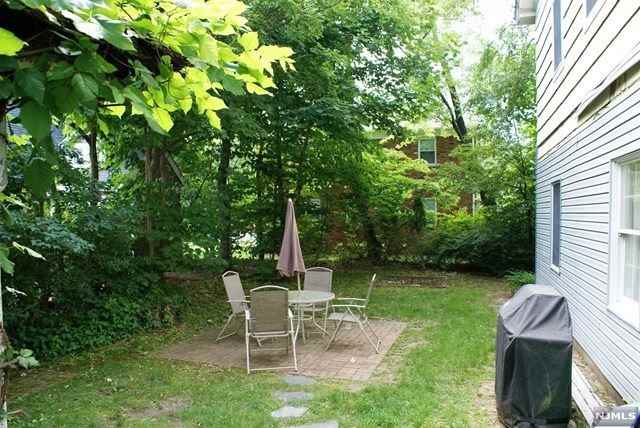 7 Spruce St #2FL - Photo 3 of 14