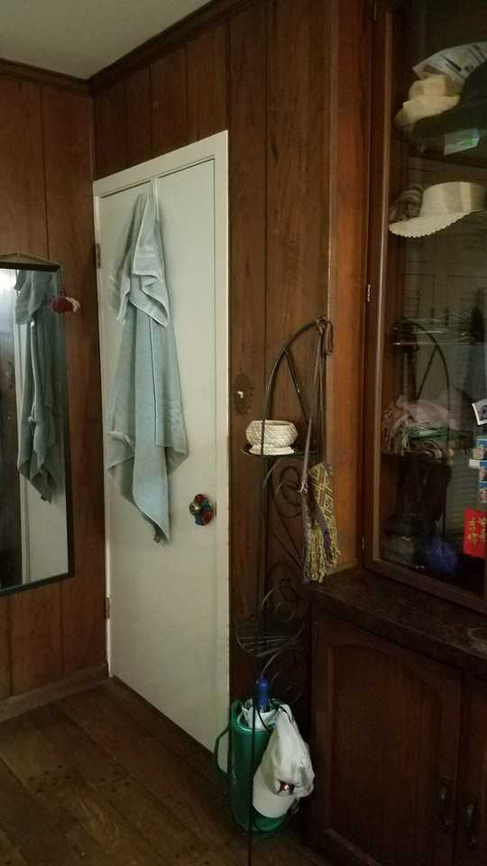 1812 Belvedere Boulevard - Photo 3 of 4