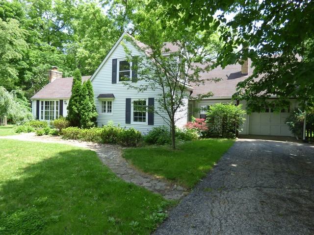 267 Drury Ln - Photo 2 of 23