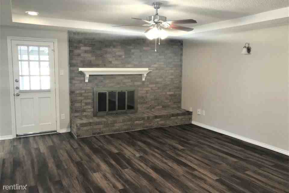 830 Bordner Dr - Photo 2 of 8