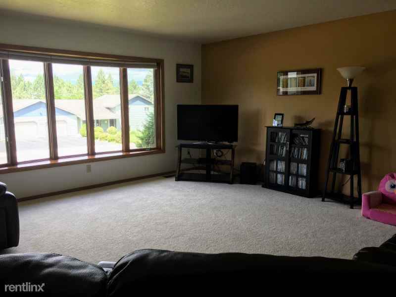 3245 Jack Dr - Photo 2 of 5