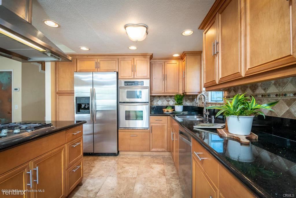 4406 Vista Pl - Photo 3 of 16