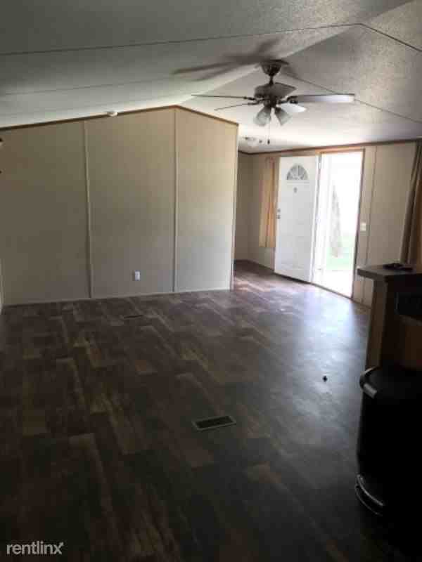 289 Grove Ln - Photo 2 of 11