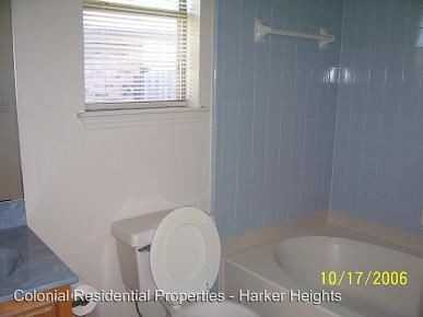 2304 Sherman Dr - Photo 2 of 8