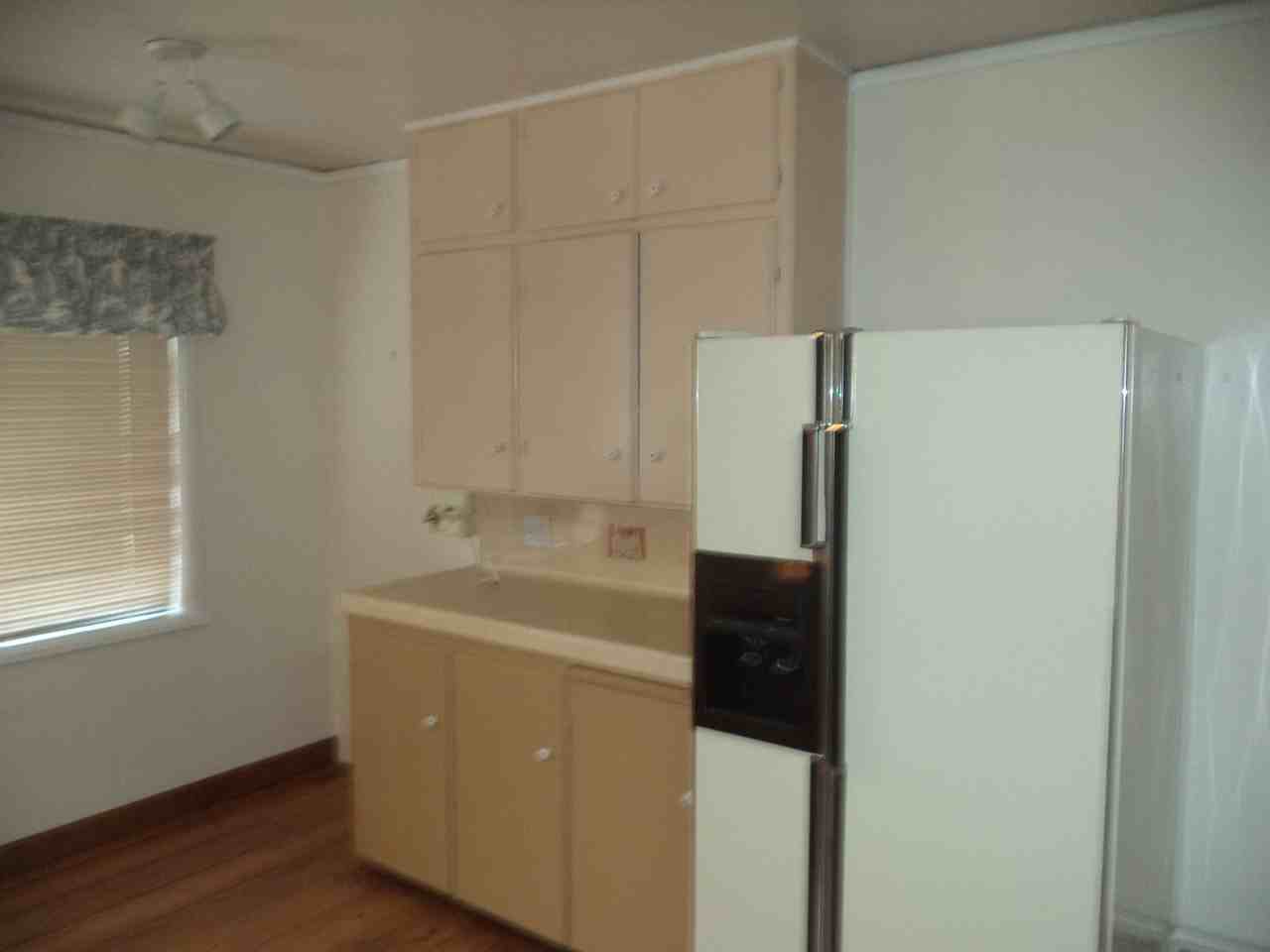 2051 36th St - Photo 2 of 9