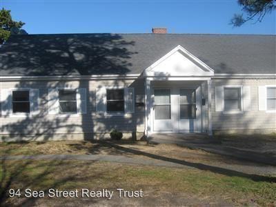 402-404 Bearse's Way - Photo 2 of 3