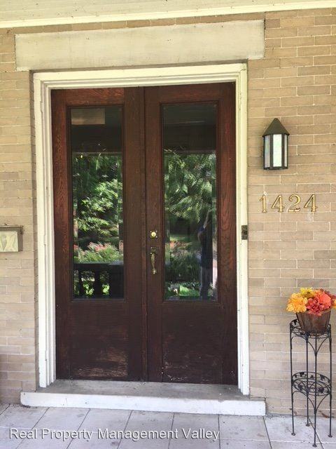 1424 Virginia St E #A - Photo 2 of 16