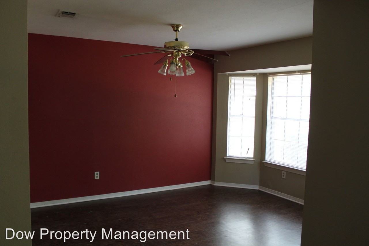 3829 Minot Ave - Photo 3 of 8