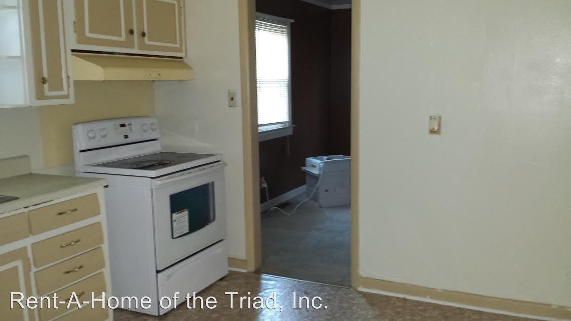 2007 Ashley Dr - Photo 2 of 6