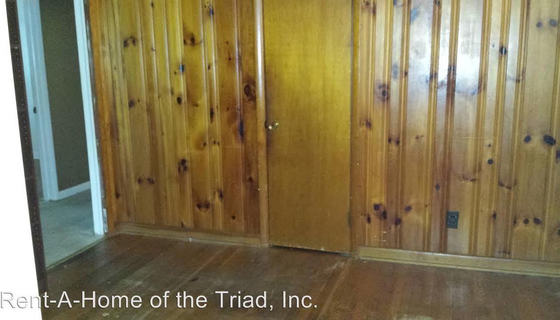 2007 Ashley Dr - Photo 3 of 6