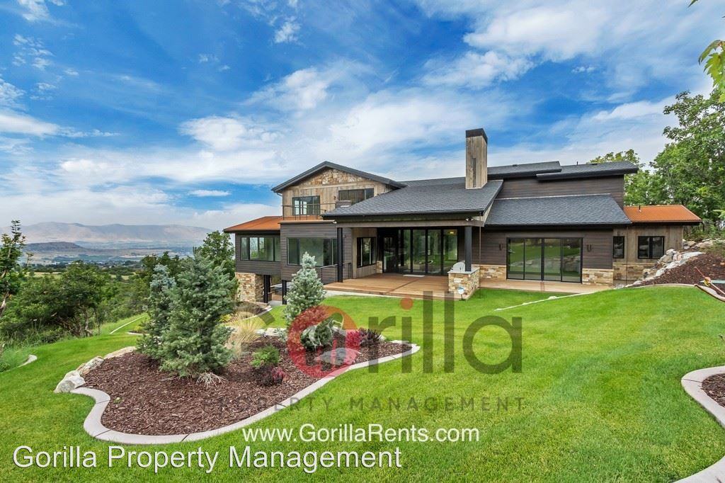 820 Summit Creek Dr - Photo 3 of 50