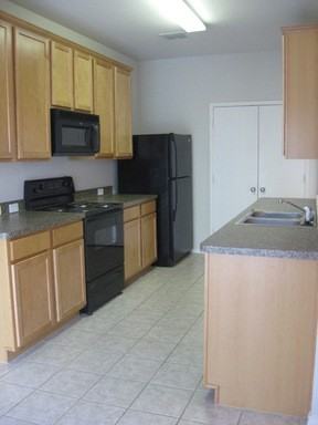 5717 Touchstone Dr - Photo 3 of 7