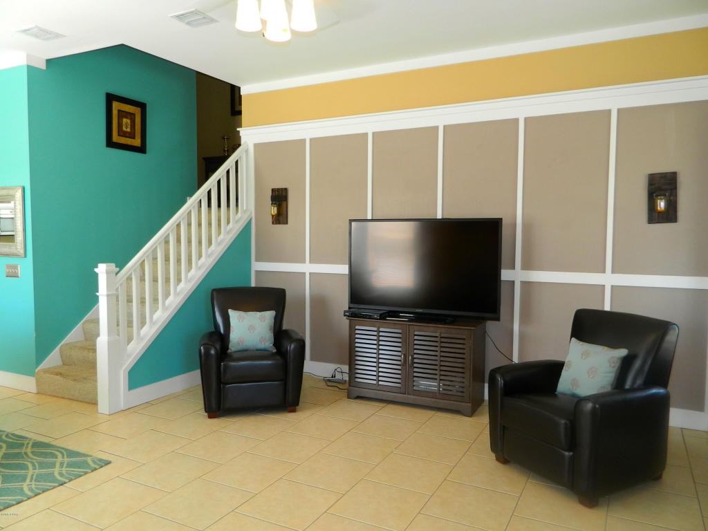 311 Wisteria Ln - Photo 2 of 40